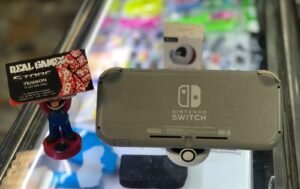 Nintendo Switch Lite Edición Pokémon - Image 4